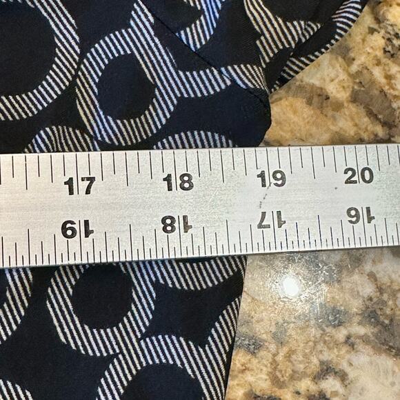 Two Hearts Womens Medium Maternity Black and White Patterned Dress - Picture 7 of 7